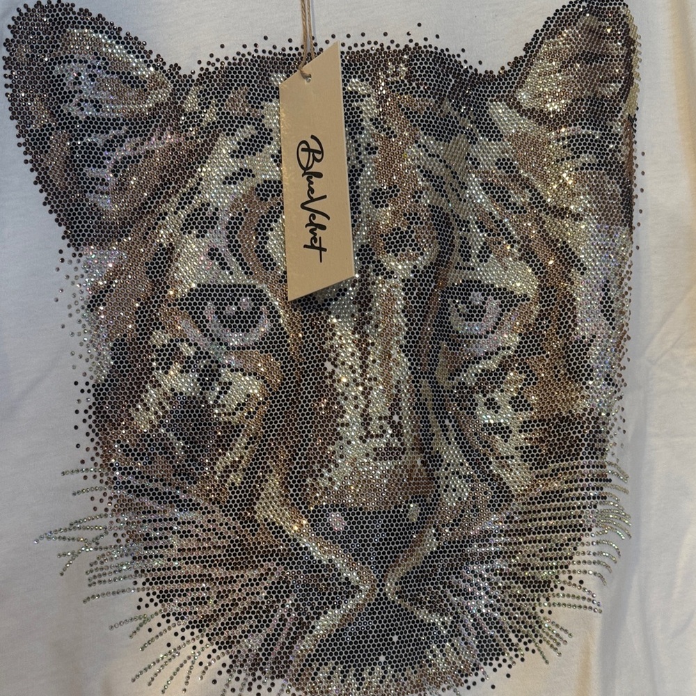NWT - Blue Velvet White Tiger Face T-Shirt - Picture 2 of 5